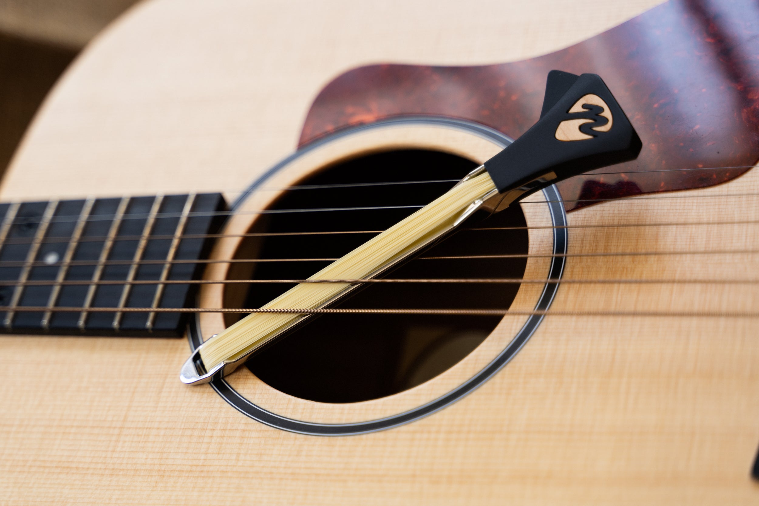 Pickaso Guitar Bow wood inlay